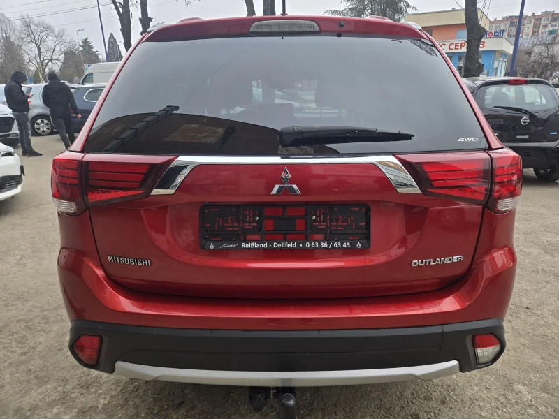 Mitsubishi Outlander, снимка 5 - Автомобили и джипове - 49259427