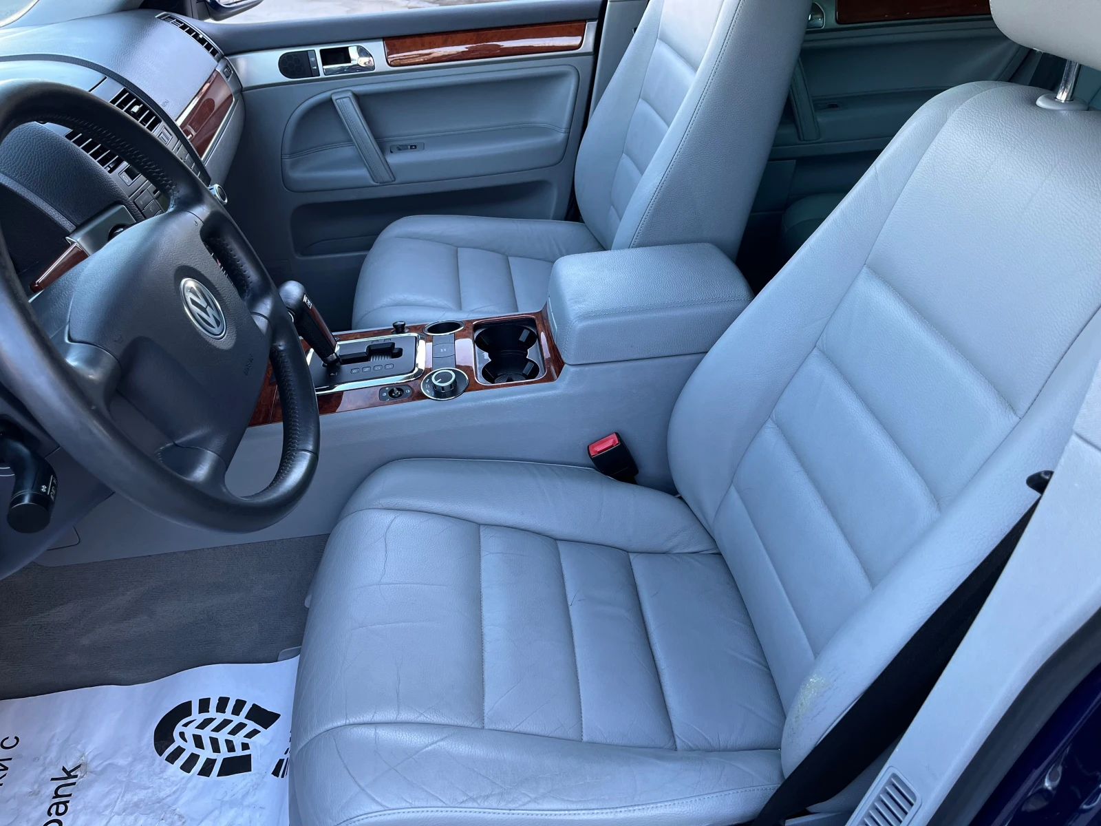 VW Touareg 2.5 TDI 174k.c - изображение 7