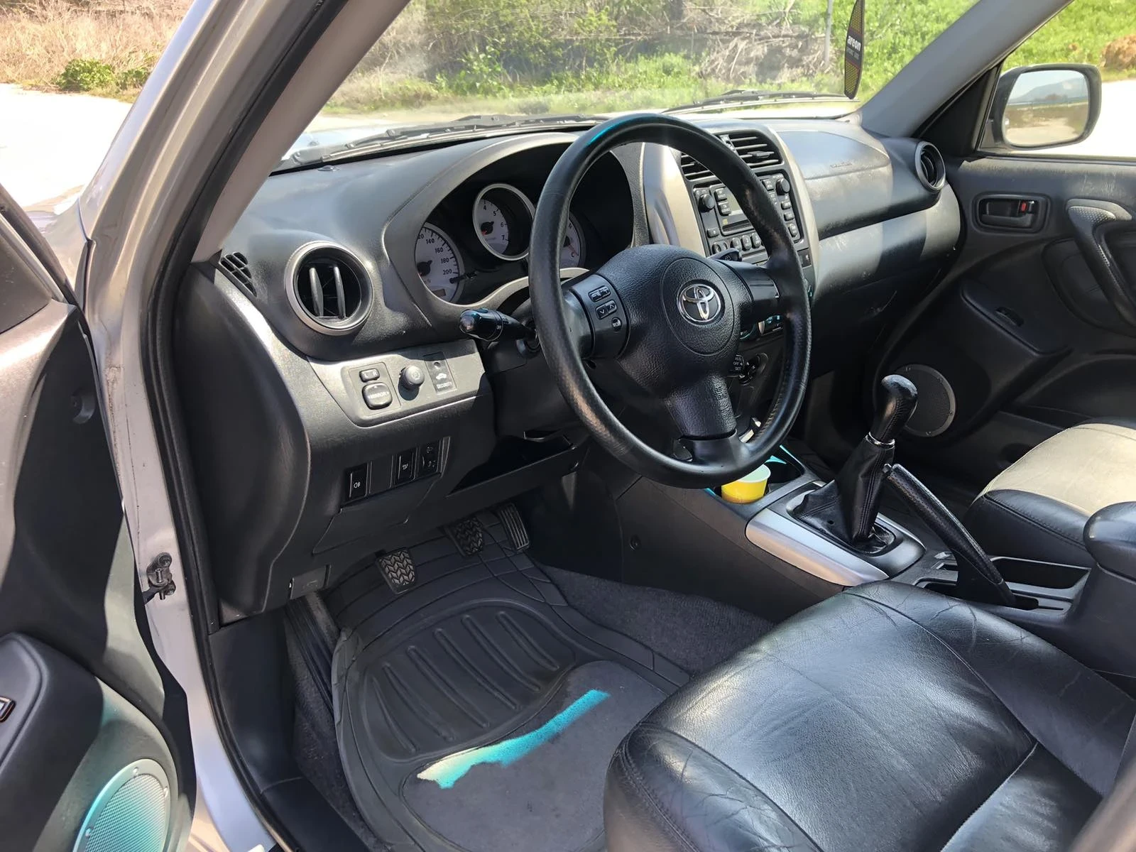 Toyota Rav4  - изображение 7