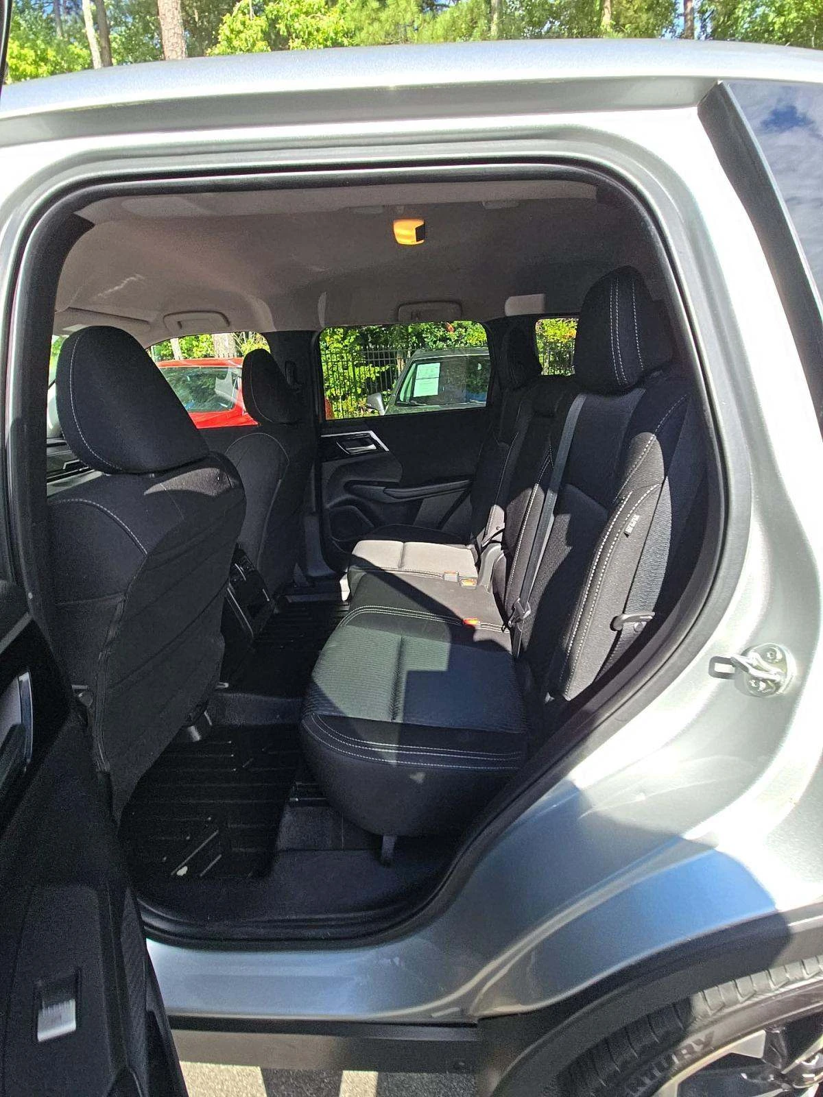 Mitsubishi Outlander ES - изображение 10