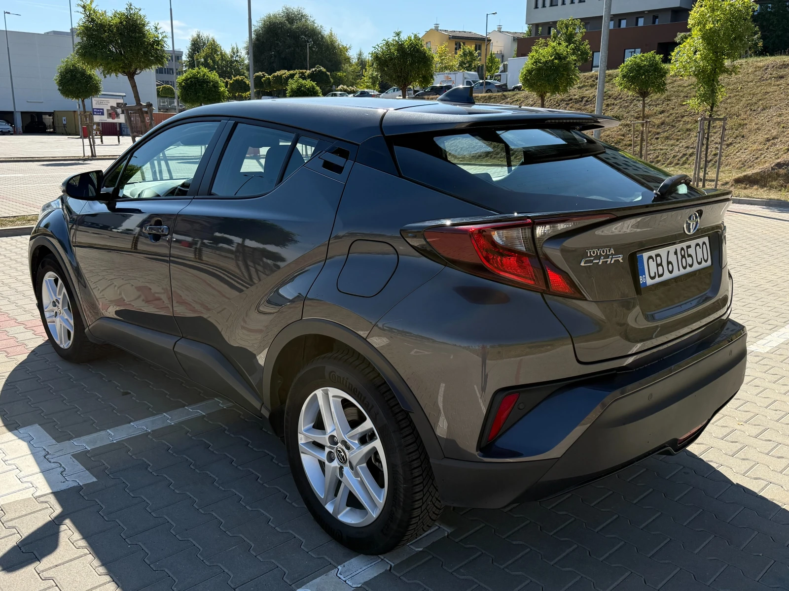 Toyota C-HR 1.8 Hybrid, Гаранционен - изображение 3