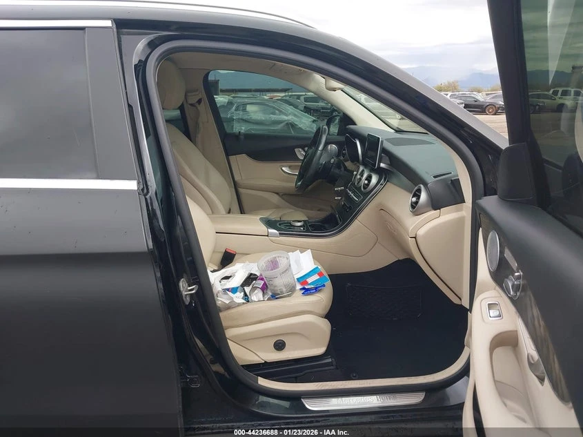 Mercedes-Benz GLC 300 2.0L I-4 DI, DOHC, VVT, TURBO, 241HP All Wheel | Mobile.bg � ����������� 5