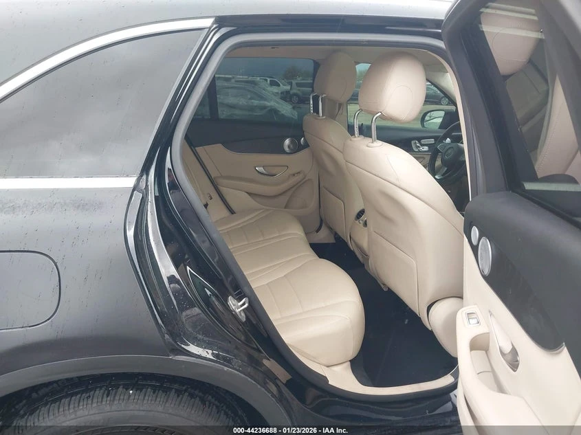 Mercedes-Benz GLC 300 2.0L I-4 DI, DOHC, VVT, TURBO, 241HP All Wheel | Mobile.bg � ����������� 8