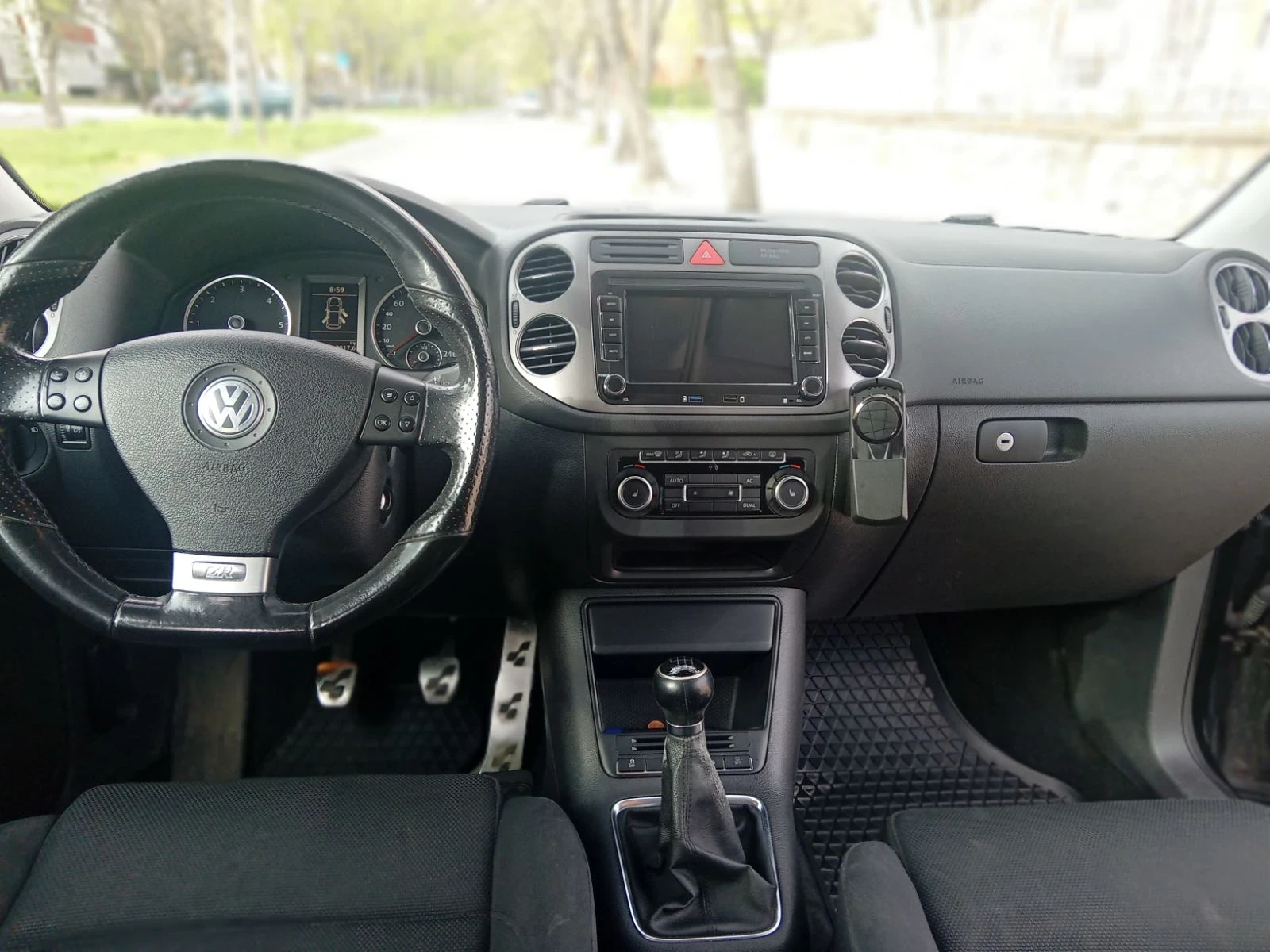 VW Tiguan R-line | Mobile.bg � ����������� 11