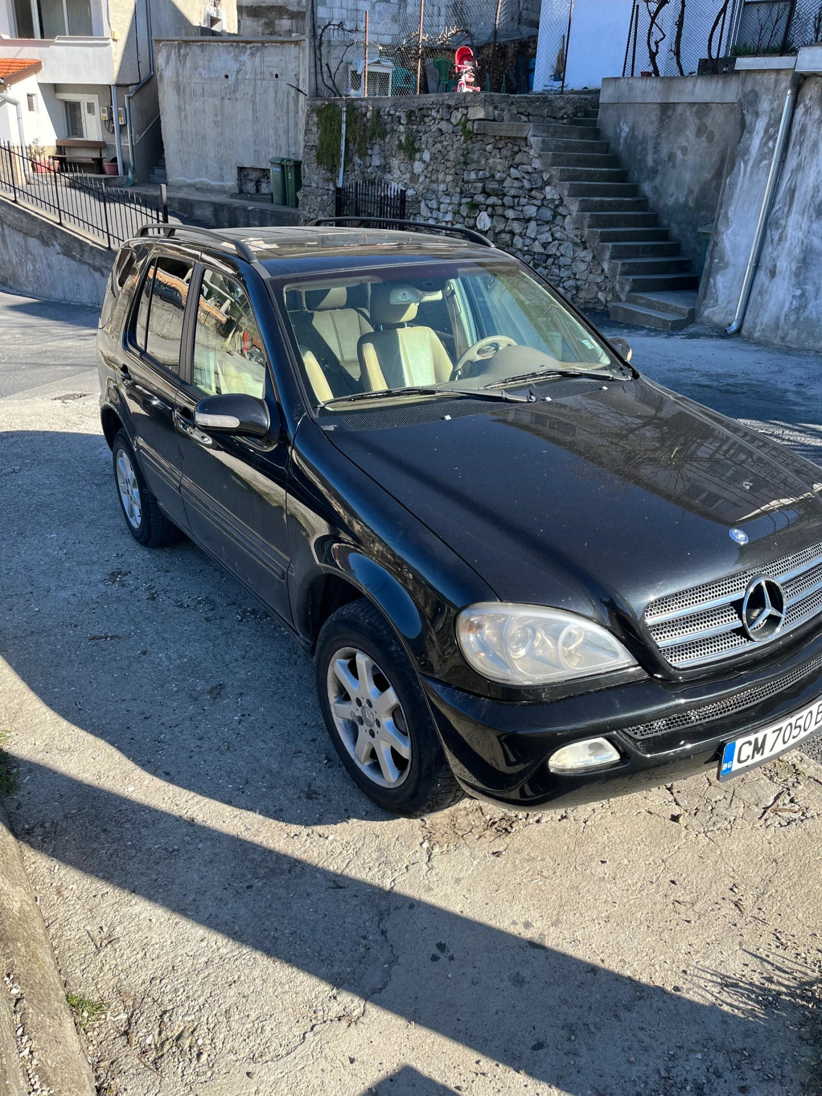 Mercedes-Benz ML 270, снимка 2 - Автомобили и джипове - 54410683