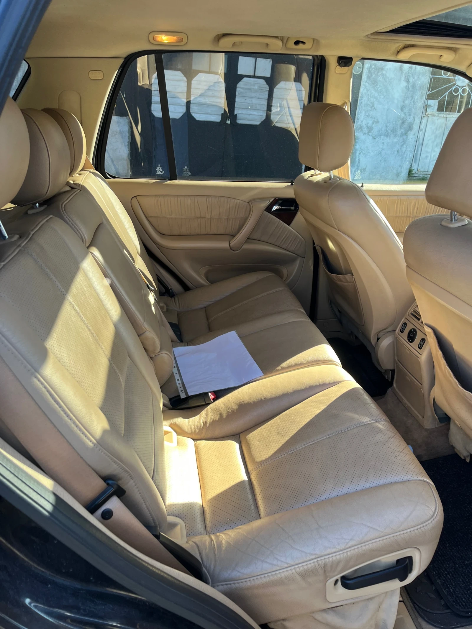 Mercedes-Benz ML 270, снимка 7 - Автомобили и джипове - 54410683