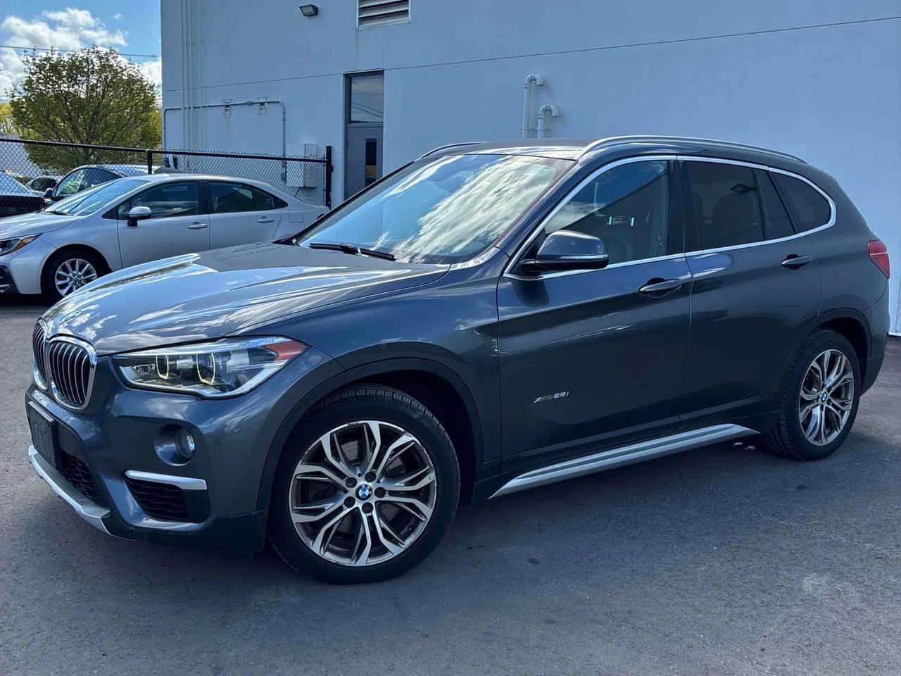 BMW X1 XDRIVE28I * ГЛАВНО ПРЕДТАВИТЕЛСТВО НА TOYOTA* , снимка 3 - Автомобили и джипове - 54542278