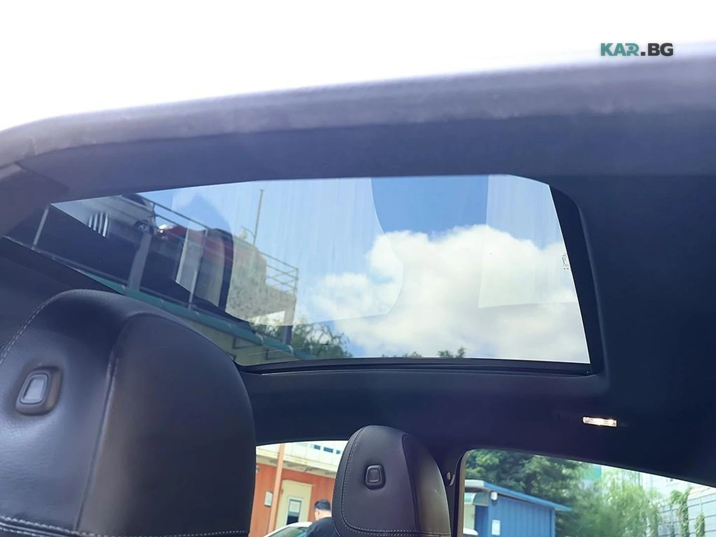 Mercedes-Benz GLE 400 D COUPE* 4MATIC* PANO* 360* HUD* ОБДУХВ* LANE ASS*, снимка 12 - Автомобили и джипове - 54912533