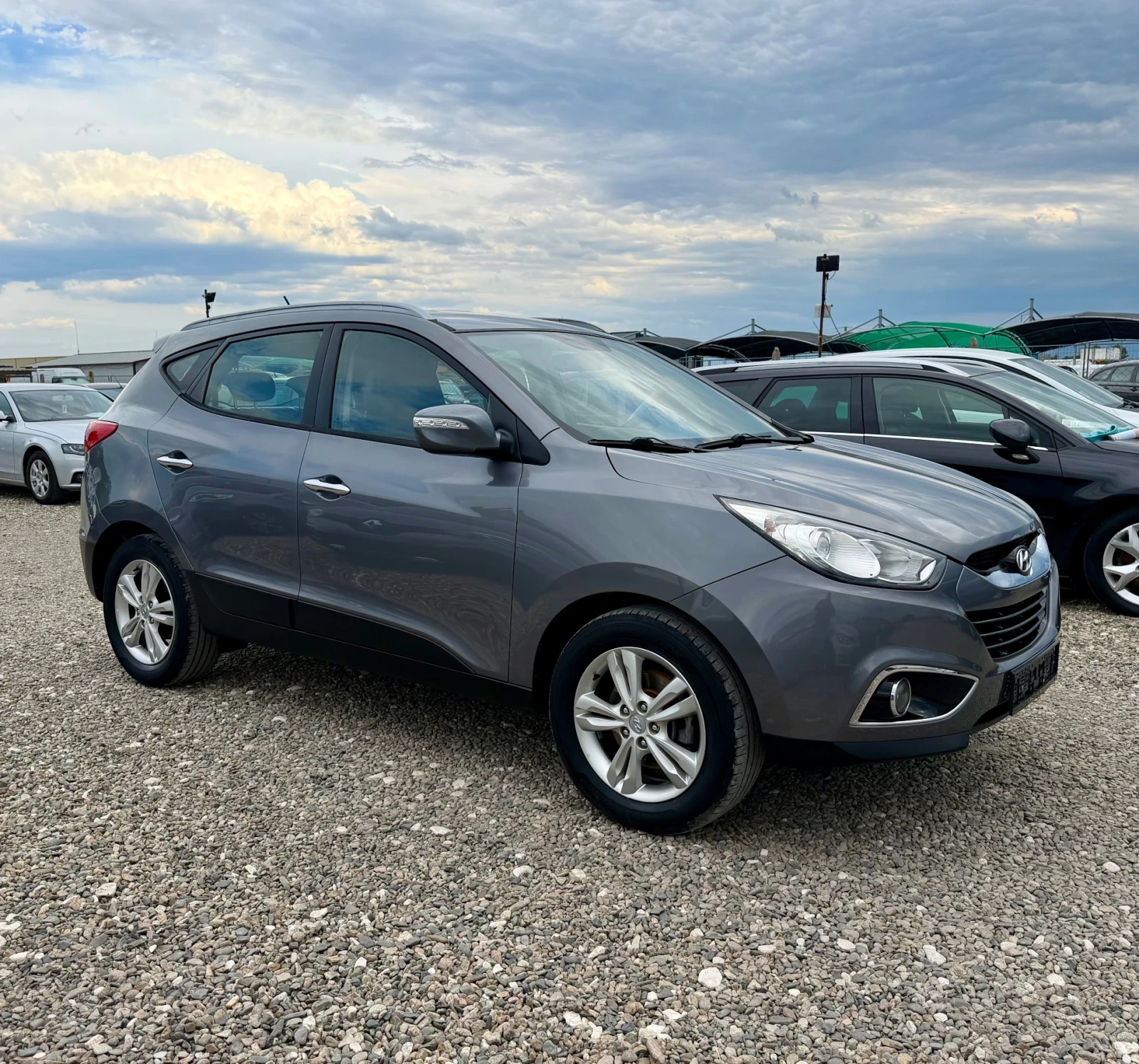 Hyundai IX35 1.7CRDI * КОЖА* НАВИГАЦИЯ* ПОДГРЕВ* , снимка 3 - Автомобили и джипове - 55216931