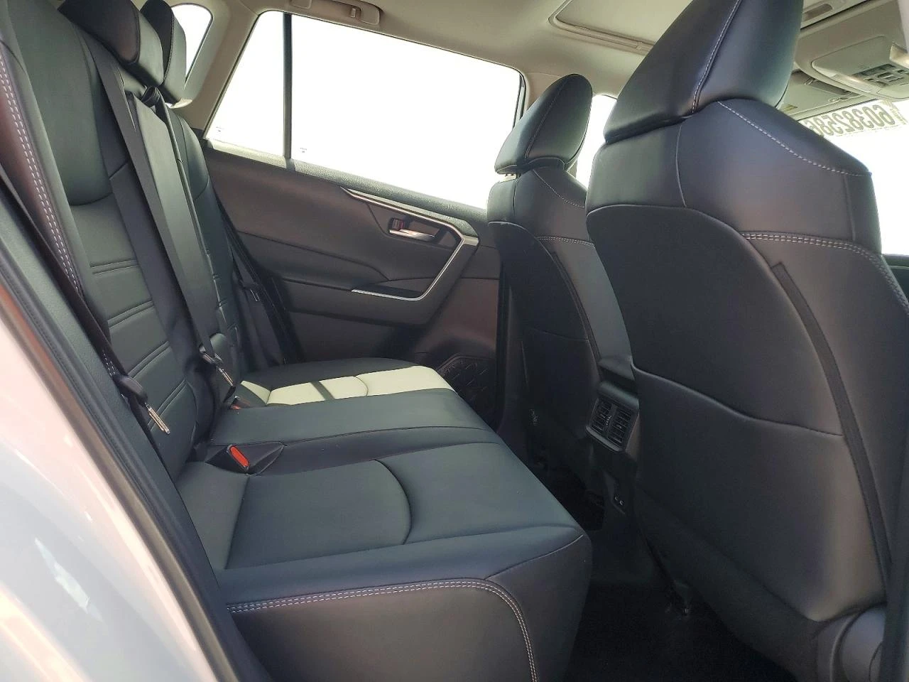 Toyota Rav4 2.5l Xle Premium, снимка 10 - Автомобили и джипове - 55878546