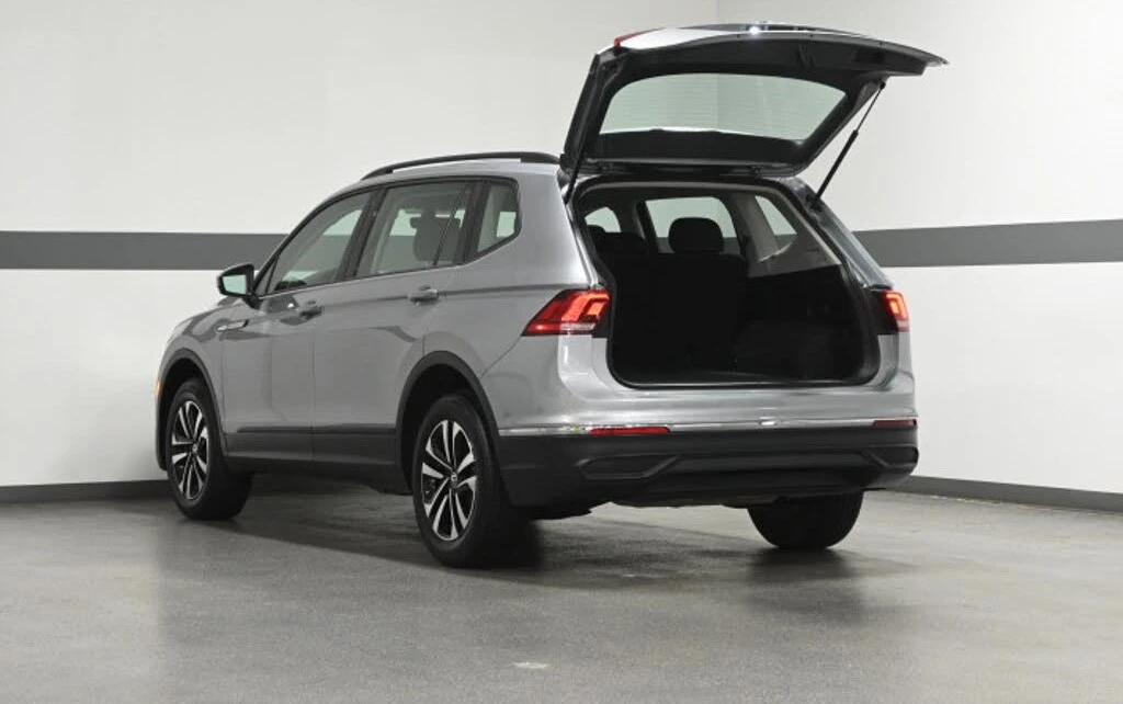 VW Tiguan 2.0 TSI Turbo 4Motion, снимка 8 - Автомобили и джипове - 56072597