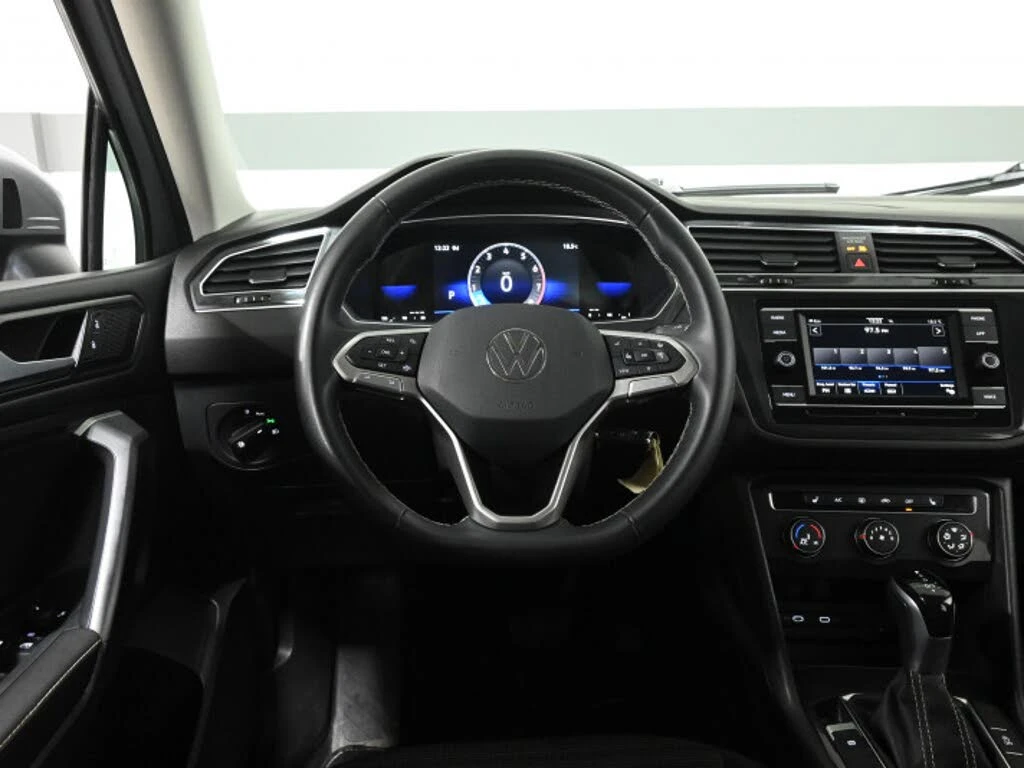 VW Tiguan 2.0 TSI Turbo 4Motion, снимка 11 - Автомобили и джипове - 56072597