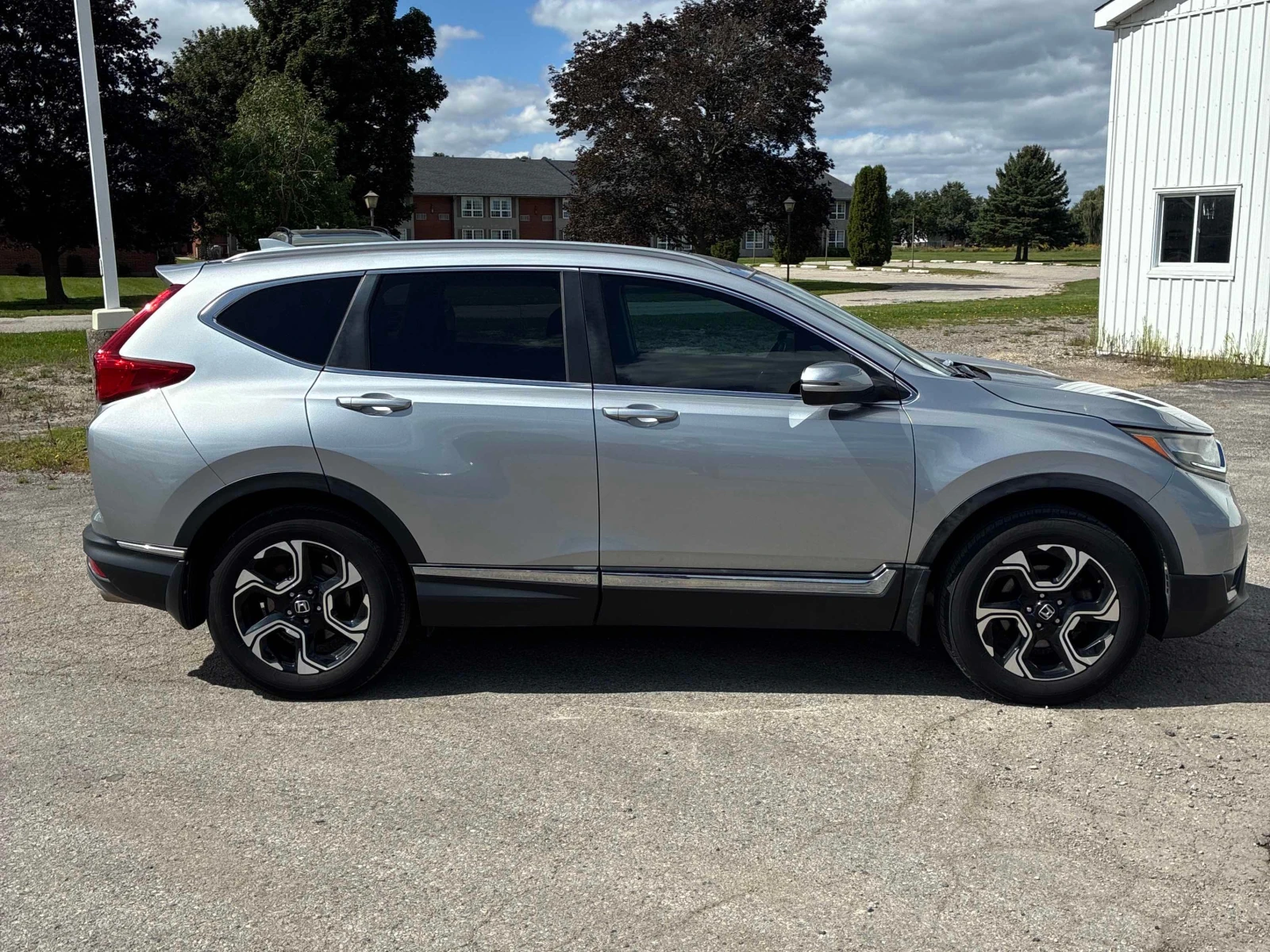 Honda Cr-v Touring | CARFAX | АВТОКРЕДИТ БЕЗ ПЪРВОНАЧАЛНА , снимка 4 - Автомобили и джипове - 56076316