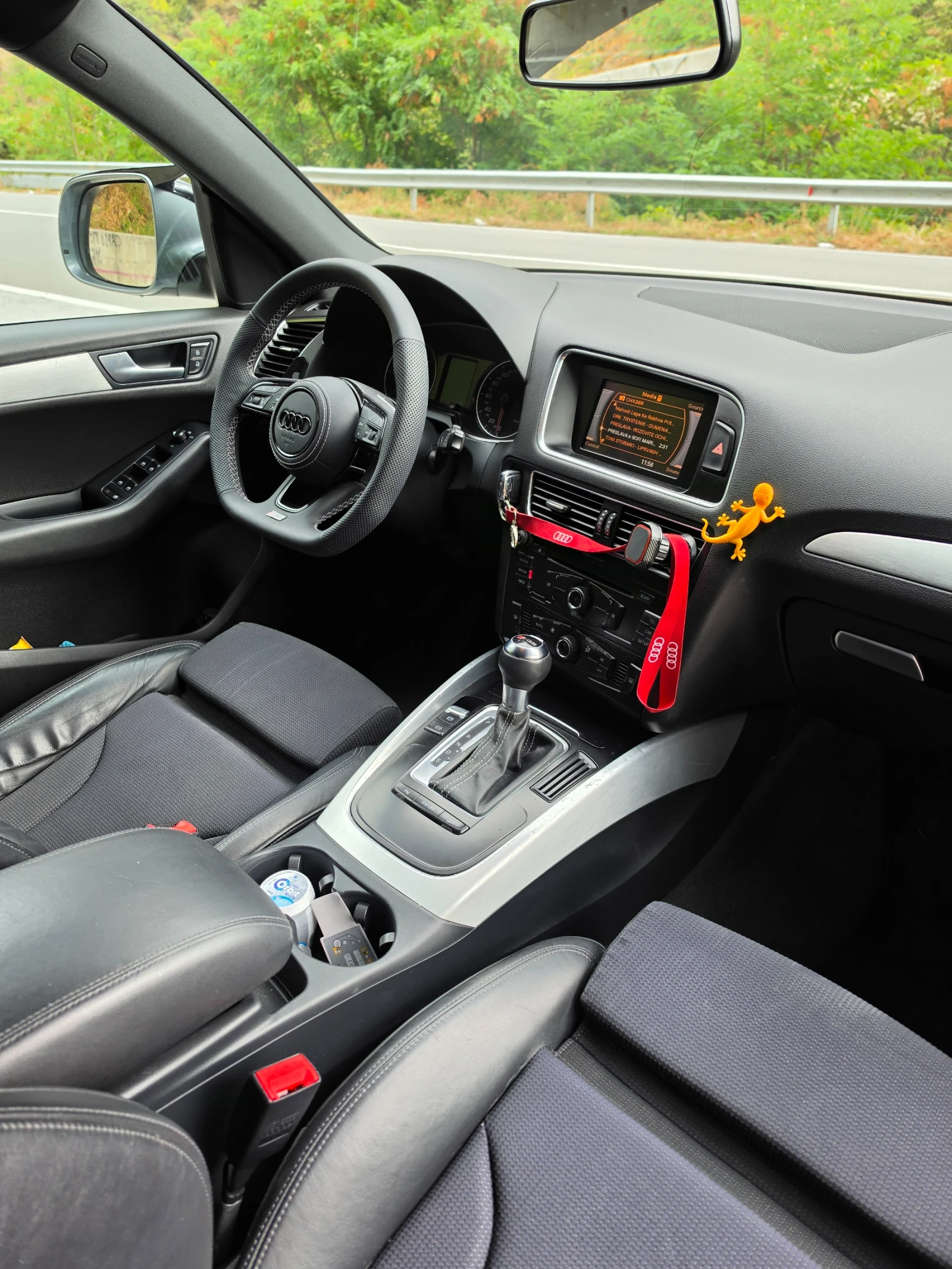 Audi Q5 2.0д, снимка 7 - Автомобили и джипове - 56183827