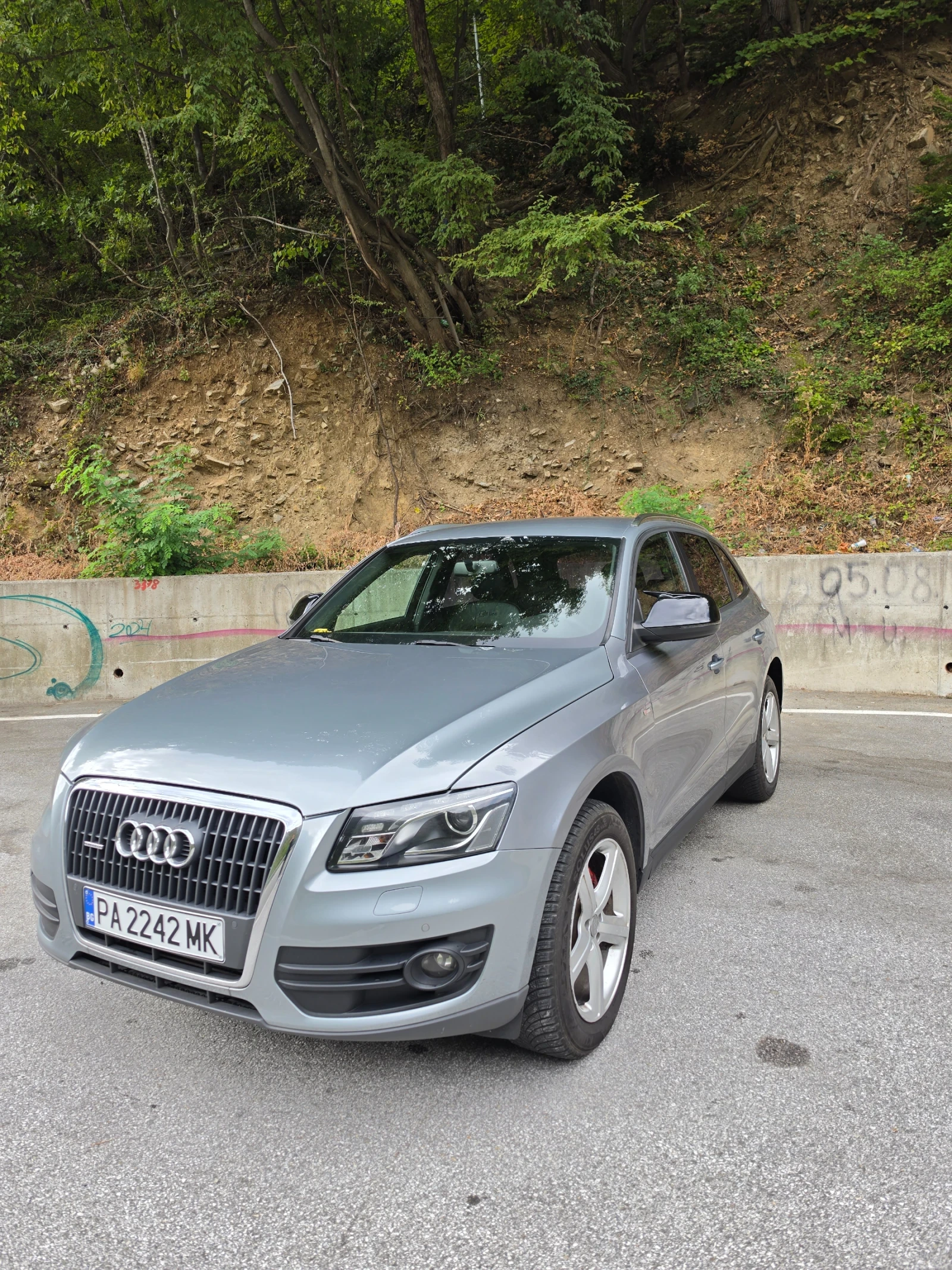 Audi Q5 2.0д, снимка 3 - Автомобили и джипове - 56183827