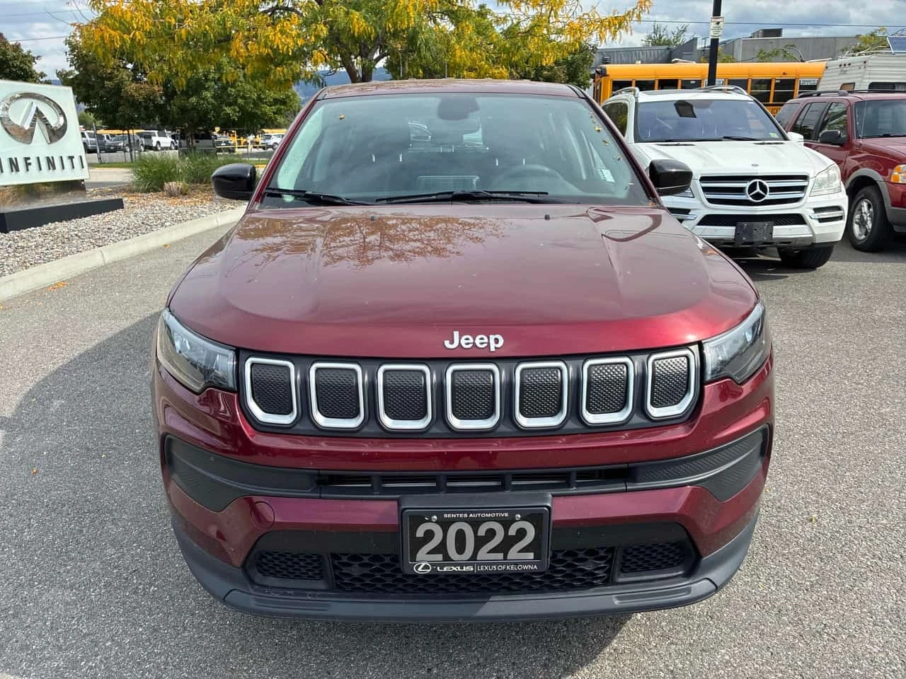 Jeep Compass * Sport * CARFAX * БЕЗ ПЪРВОНАЧАЛНА ВНОСКА, снимка 6 - Автомобили и джипове - 56262431