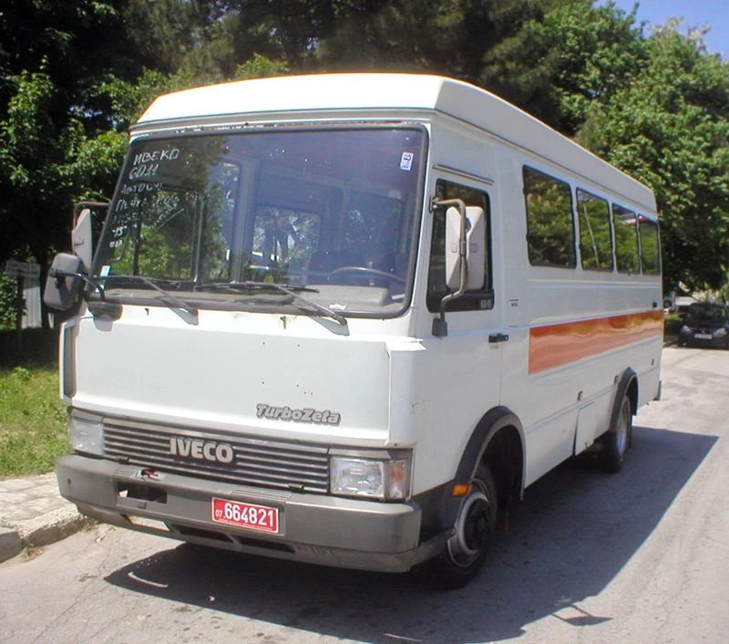 Iveco 60-11 АВТОБУС, снимка 1 - Бусове и автобуси - 49466527