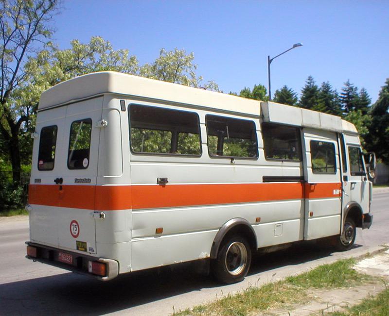 Iveco 60-11 АВТОБУС, снимка 4 - Бусове и автобуси - 46032675