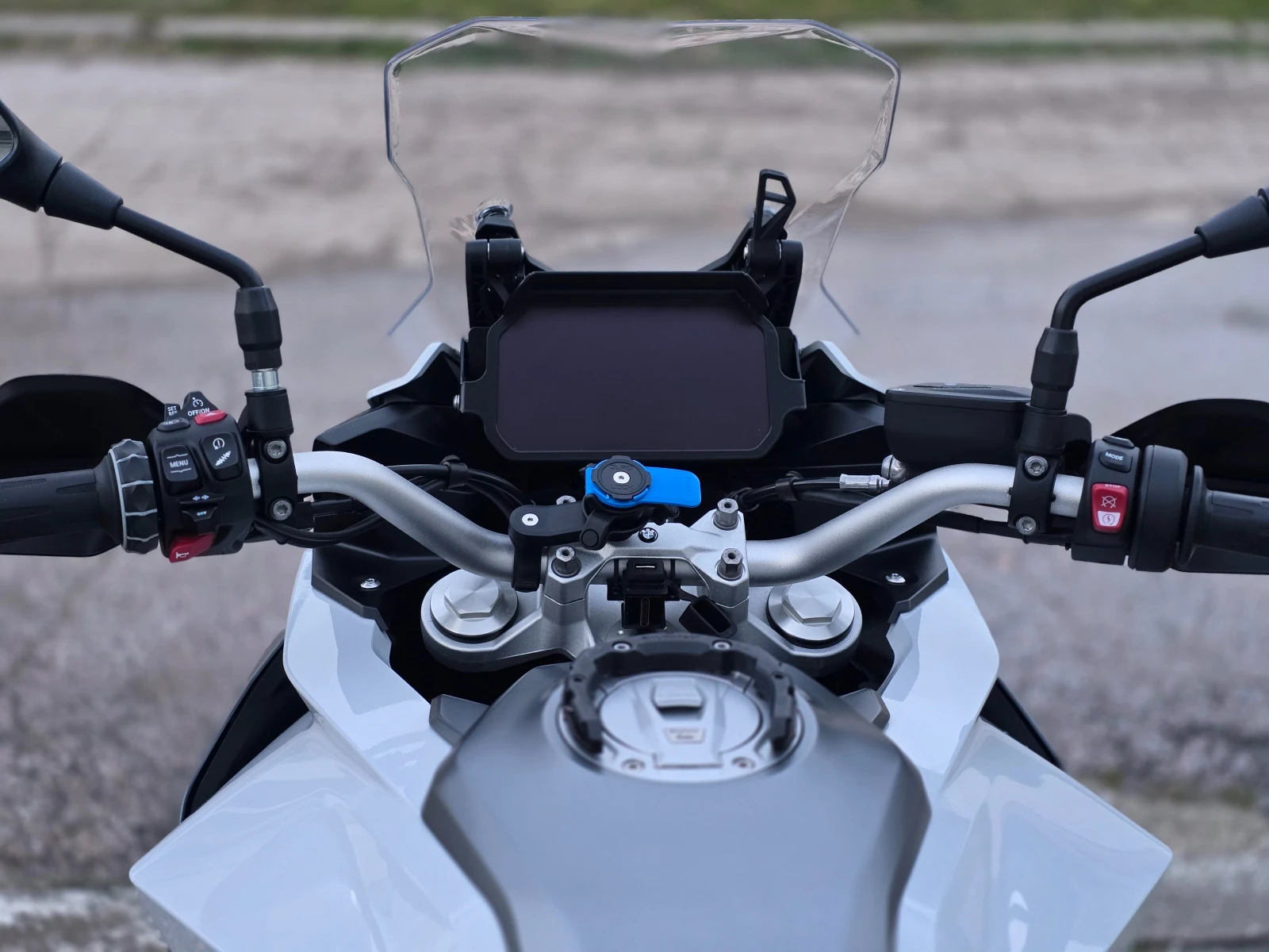 BMW F 900 XR - изображение 8