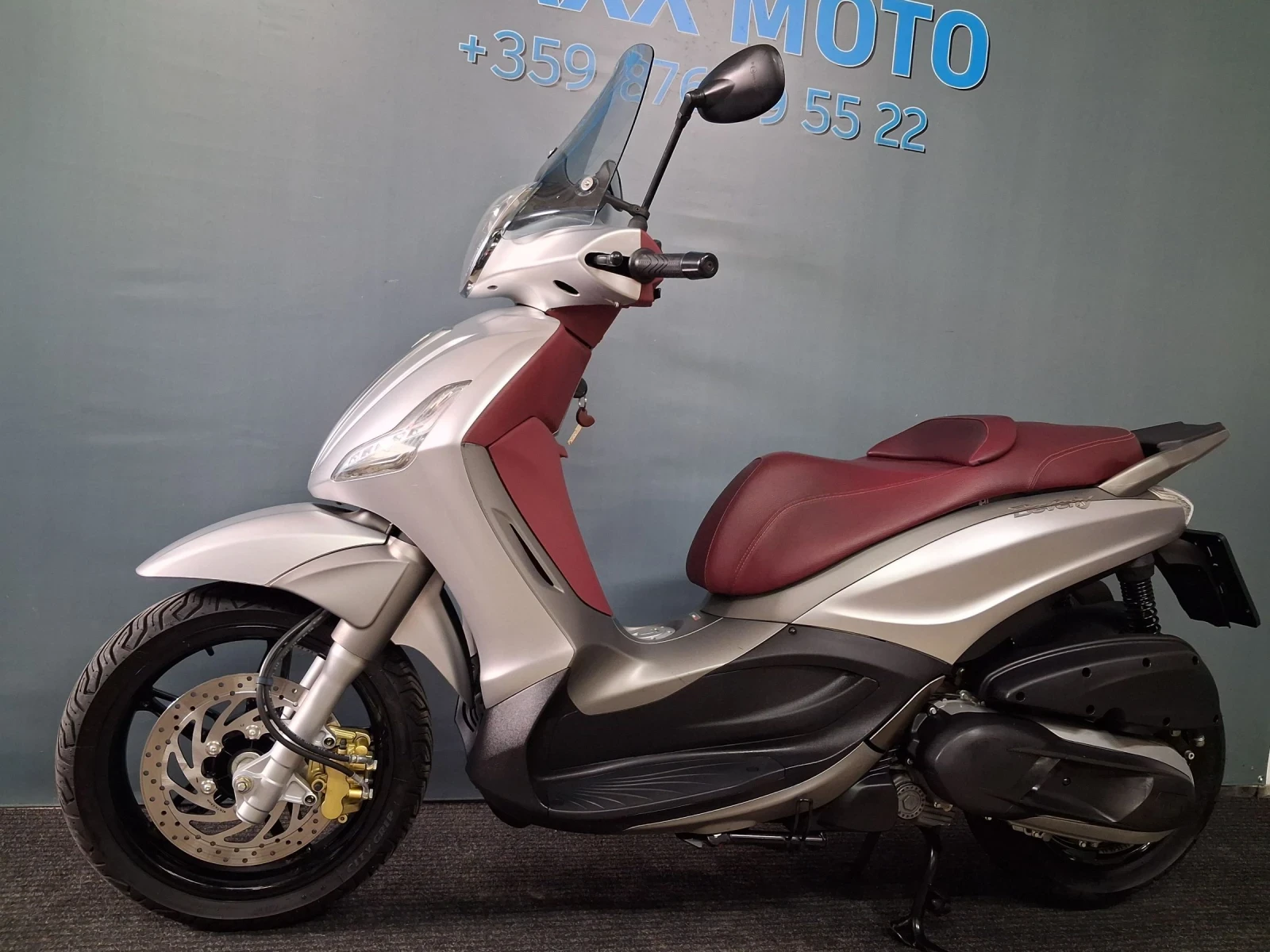 Piaggio Beverly 350i Sport Touring, снимка 4 - Мотоциклети и мототехника - 55137931