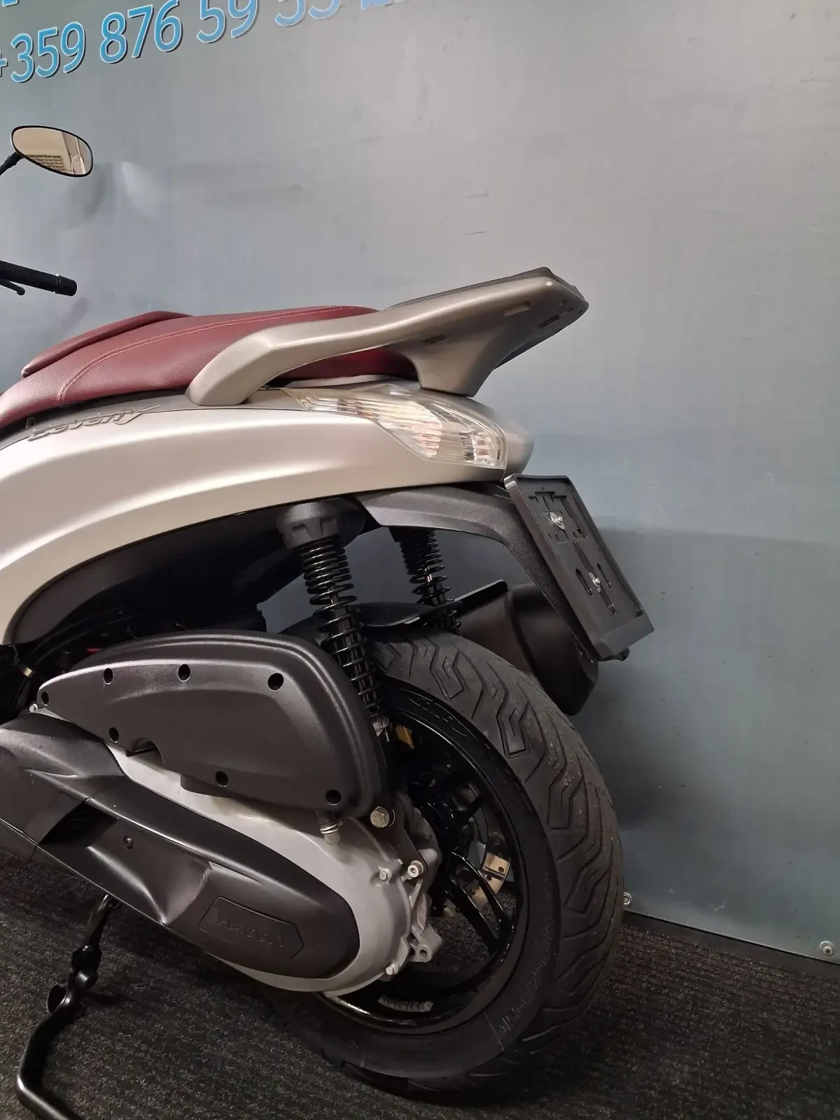 Piaggio Beverly 350i Sport Touring, снимка 3 - Мотоциклети и мототехника - 55137931