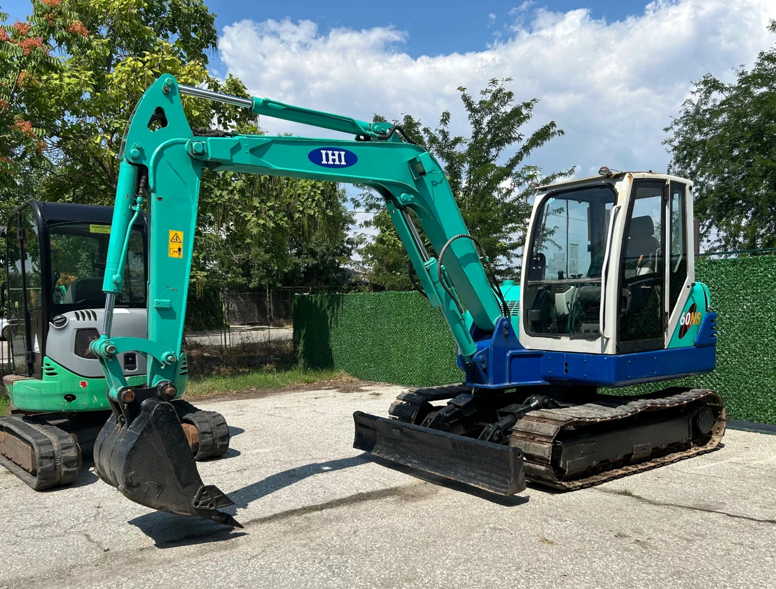 Багер Hitachi IHI-60NS