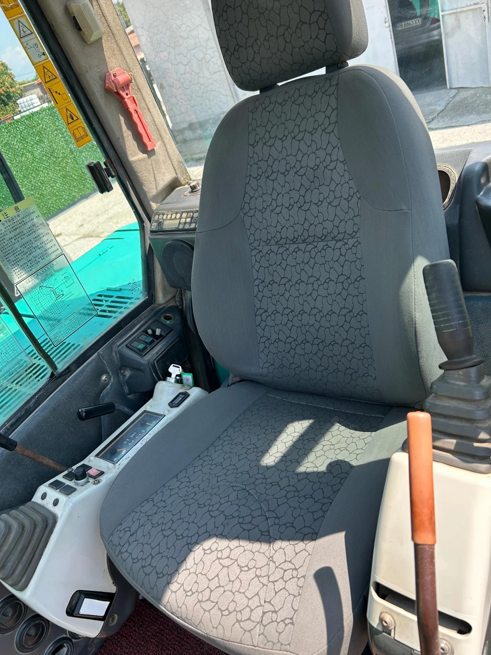 Багер Hitachi IHI-60NS, снимка 4 - Индустриална техника - 55323188