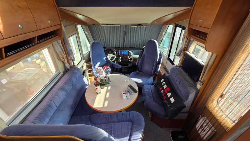 Кемпер Carthago Chic i47 3.5т 156hp , снимка 12 - Каравани и кемпери - 52060569