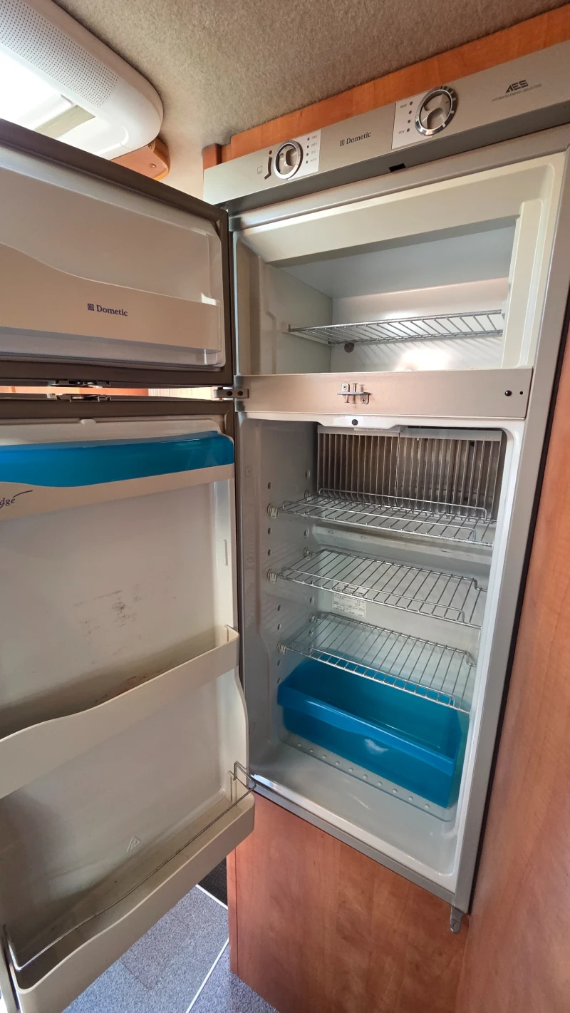 Кемпер Carthago Chic i47 3.5т 156hp , снимка 11 - Каравани и кемпери - 52060569