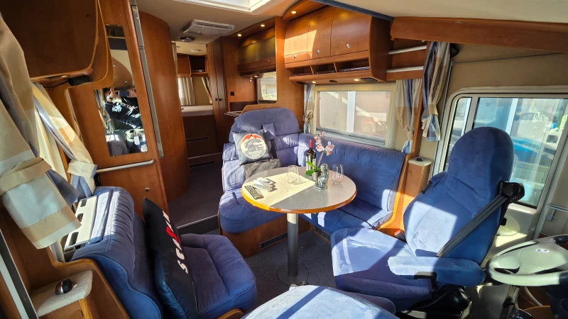 Кемпер Carthago Chic i47 3.5т 156hp , снимка 6 - Каравани и кемпери - 52060569