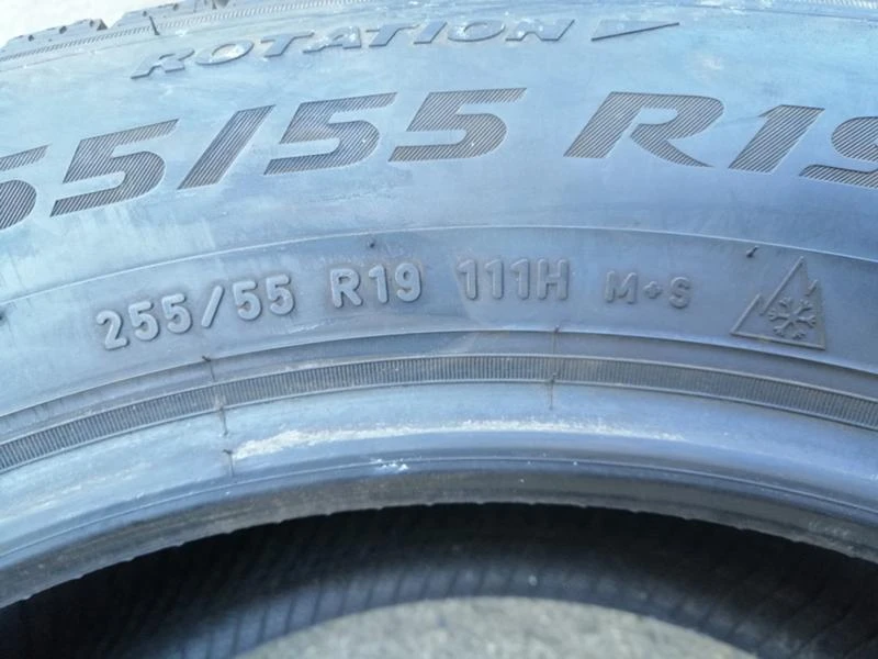 Гуми Зимни 255/55R19, снимка 6 - Гуми и джанти - 34367551