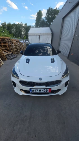 Kia Stinger 3.3T GT, снимка 2