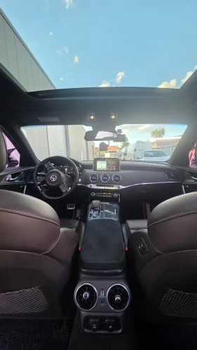 Kia Stinger 3.3T GT, снимка 11