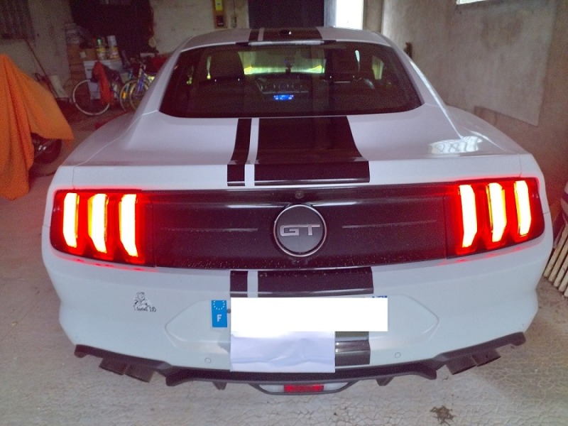 Ford Mustang Fastback V8 5.0, снимка 5 - Автомобили и джипове - 46115532