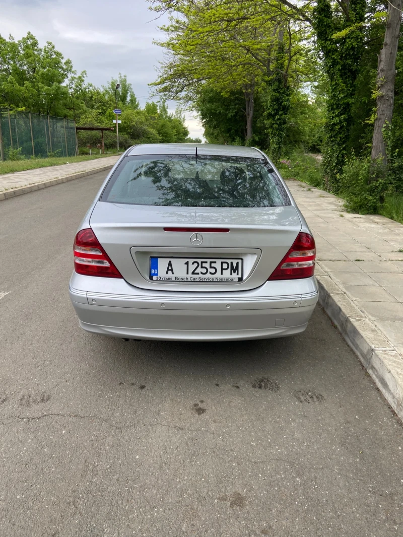 Mercedes-Benz C 240, снимка 6 - Автомобили и джипове - 48427670