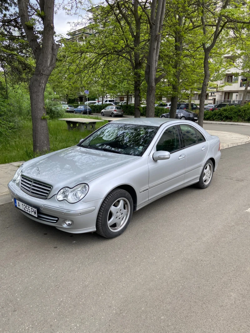 Mercedes-Benz C 240, снимка 2 - Автомобили и джипове - 48427670