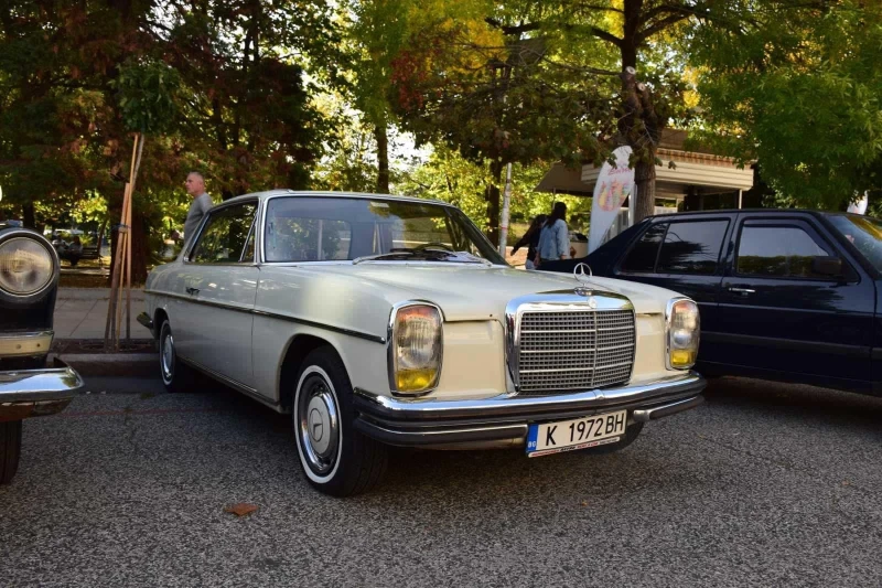 Mercedes-Benz 114 CE250 automatic , снимка 1 - Автомобили и джипове - 49020730