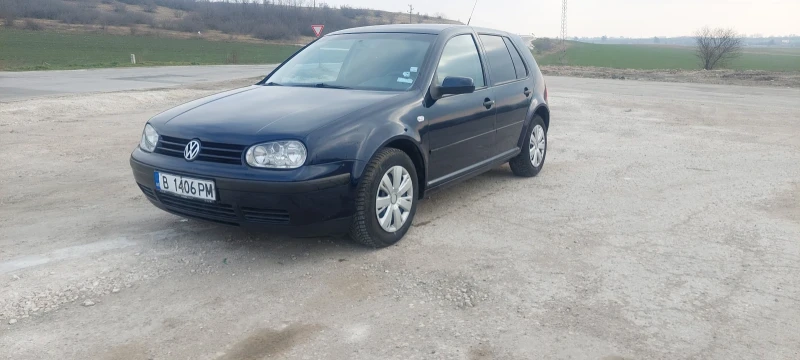 VW Golf, снимка 1 - Автомобили и джипове - 49137509