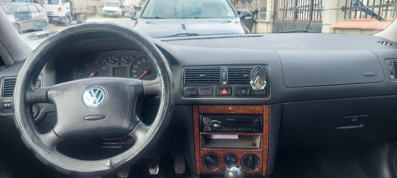 VW Golf, снимка 6 - Автомобили и джипове - 49137509