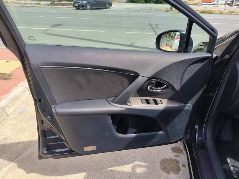 Toyota Avensis 2.0d-Navi-Kamera-6sk.-Euro-5A, снимка 12 - Автомобили и джипове - 49730692