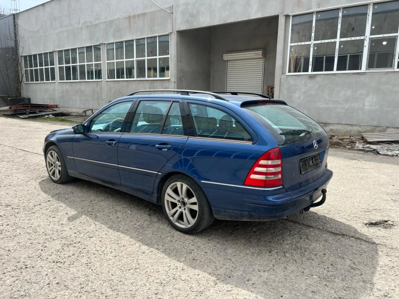 Mercedes-Benz C 320 CDI OM642, снимка 4 - Автомобили и джипове - 52189339