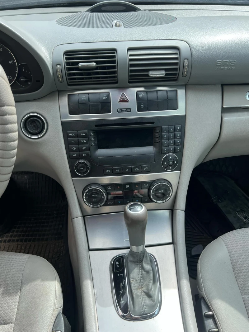 Mercedes-Benz C 320 CDI OM642, снимка 7 - Автомобили и джипове - 52189339