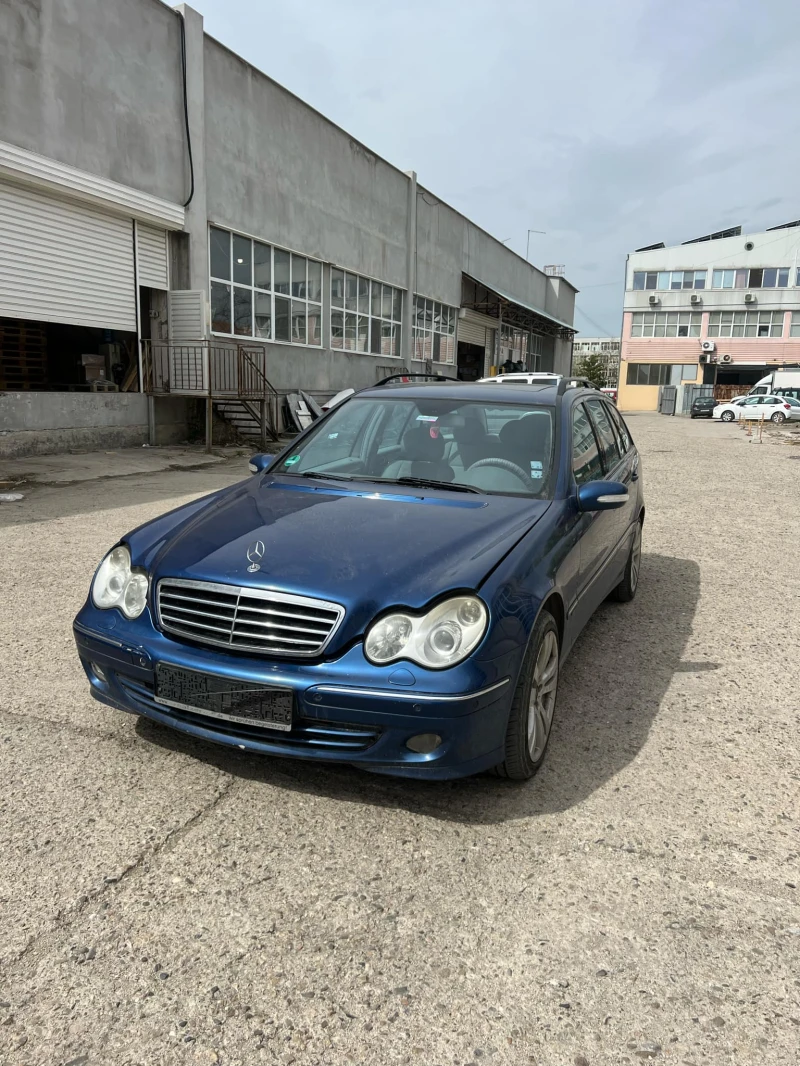 Mercedes-Benz C 320 CDI OM642, снимка 3 - Автомобили и джипове - 52189339