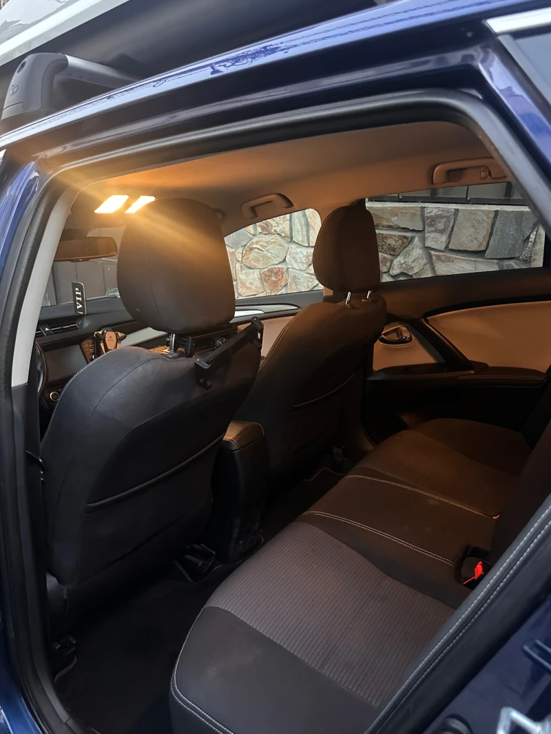 Toyota Avensis Toyota Avensis 2.0 D4D Edition S , снимка 14 - Автомобили и джипове - 52627019