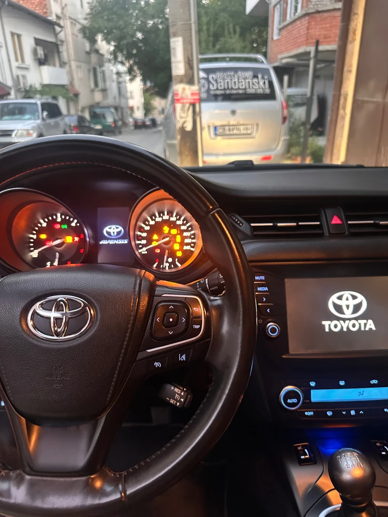 Toyota Avensis Toyota Avensis 2.0 D4D Edition S , снимка 10 - Автомобили и джипове - 52627019