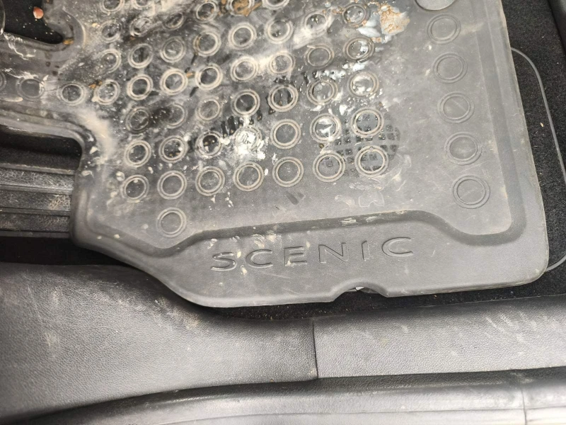 Renault Scenic Facelift , снимка 6 - Автомобили и джипове - 52081214