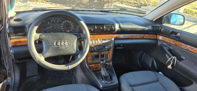 Audi A4, снимка 5 - Автомобили и джипове - 52241710