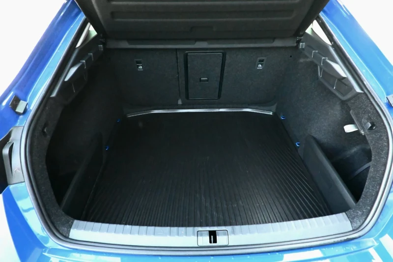 Skoda Octavia 1.5 mild hibrid 150кс В Гаранция , снимка 13 - Автомобили и джипове - 52296551