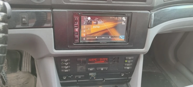 BMW 523, снимка 10 - Автомобили и джипове - 52353125