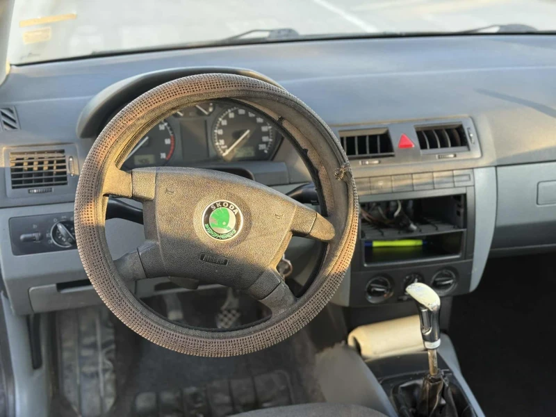 Skoda Fabia, снимка 6 - Автомобили и джипове - 52805089